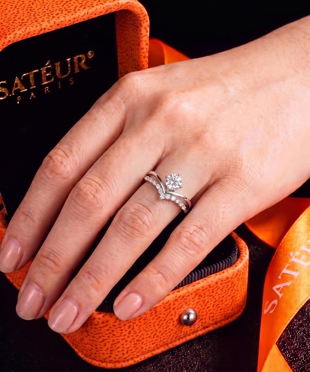 Tiare Ring, worn